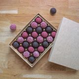 ask med 24 brigadeiros i 3 smaker
